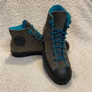 Converse Chuck 70 Bosey High Top Leather Fleece-Lined Shoes M 7.5, W 9.5.